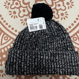 NWT LULULEMON TEXTURED FLEECE LINED KNIT BEANIE BLACK GRAY ONE SIZE WARM